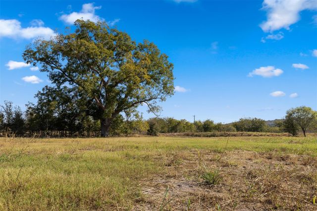 000 Fm 609, La Grange, TX 78945