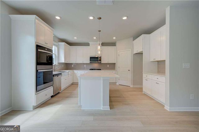 281 Abbotts Crossing Circle, Conyers, GA 30094