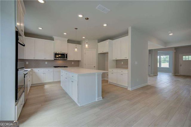 281 Abbotts Crossing Circle, Conyers, GA 30094