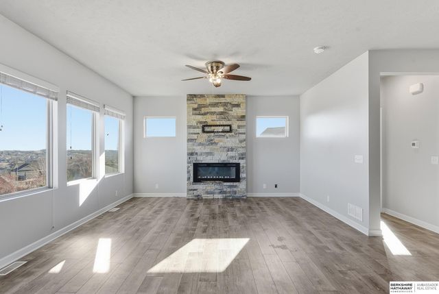 5165 N 177th Avenue, Omaha, NE 68116