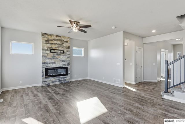 5165 N 177th Avenue, Omaha, NE 68116