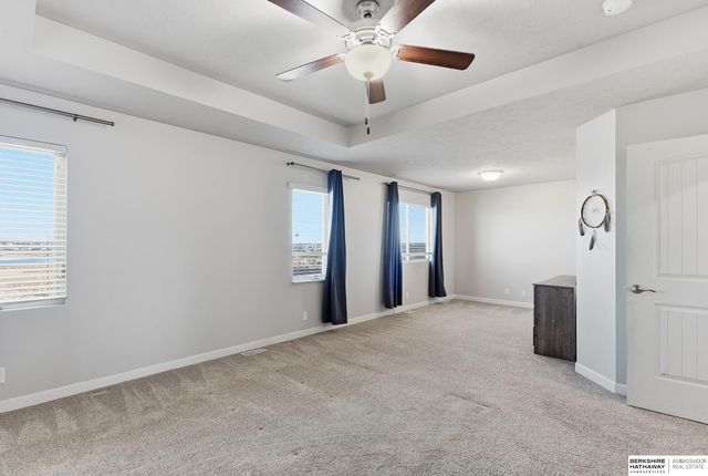 5165 N 177th Avenue, Omaha, NE 68116