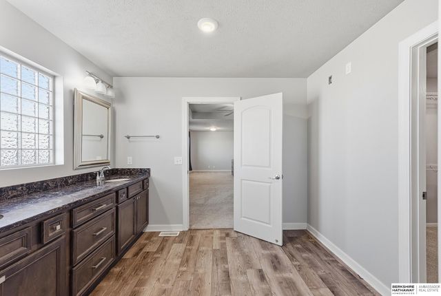 5165 N 177th Avenue, Omaha, NE 68116