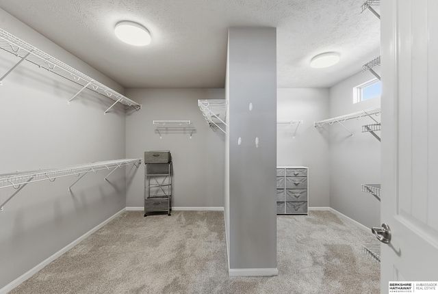 5165 N 177th Avenue, Omaha, NE 68116