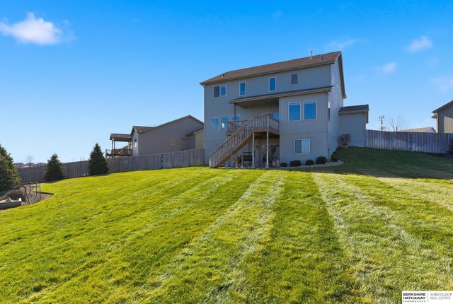 5165 N 177th Avenue, Omaha, NE 68116