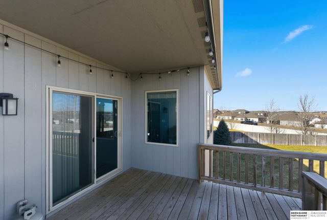 5165 N 177th Avenue, Omaha, NE 68116