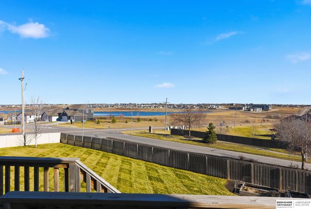 5165 N 177th Avenue, Omaha, NE 68116