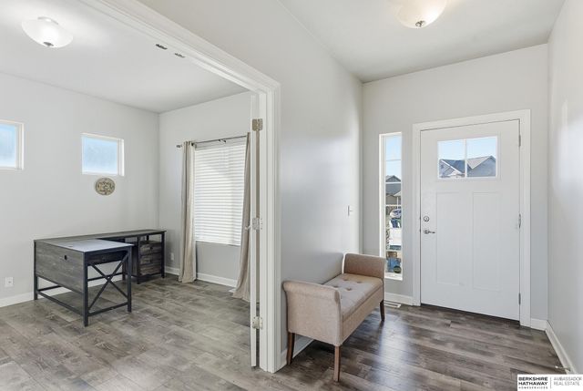 5165 N 177th Avenue, Omaha, NE 68116