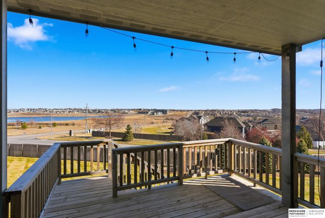 5165 N 177th Avenue, Omaha, NE 68116