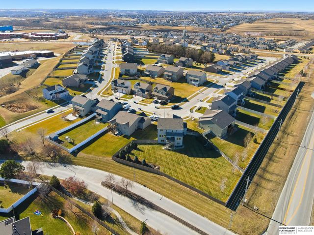 5165 N 177th Avenue, Omaha, NE 68116