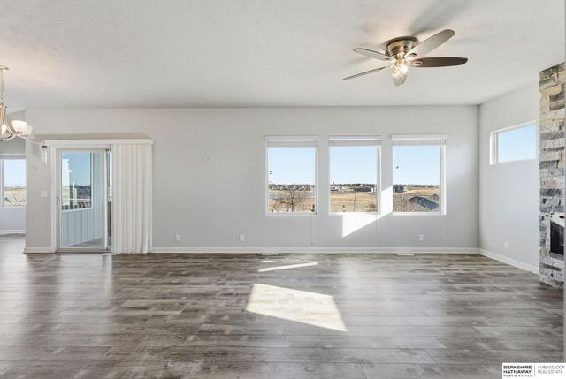 5165 N 177th Avenue, Omaha, NE 68116