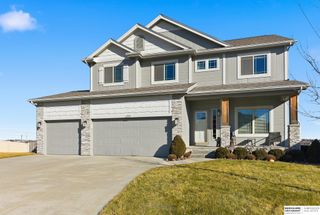 5165 N 177th Avenue, Omaha, NE 68116