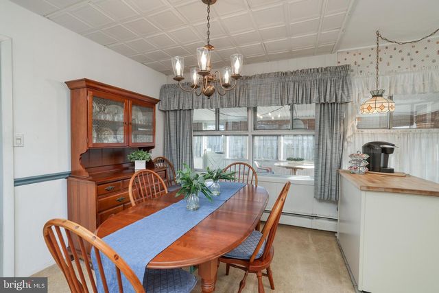 110 KENWOOD DR N, Levittown, PA 19055