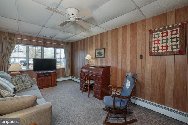 110 KENWOOD DR N, Levittown, PA 19055