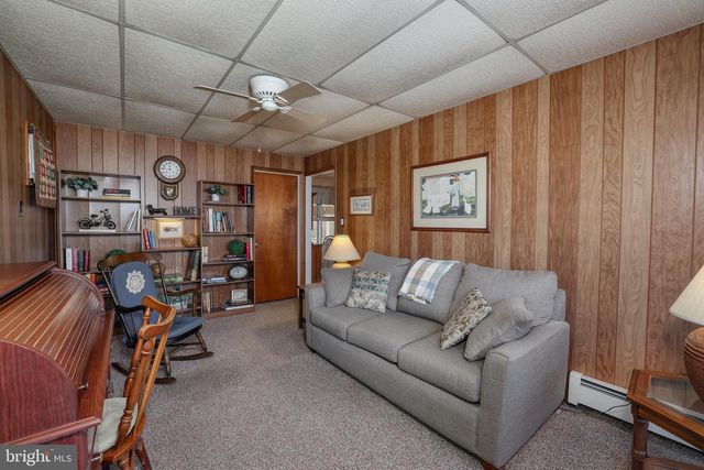 110 KENWOOD DR N, Levittown, PA 19055