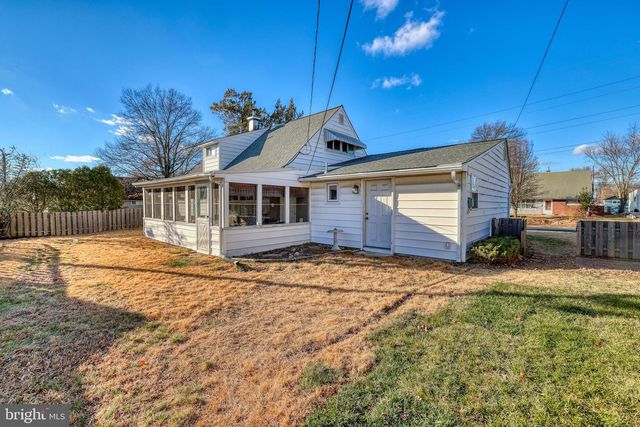 110 KENWOOD DR N, Levittown, PA 19055