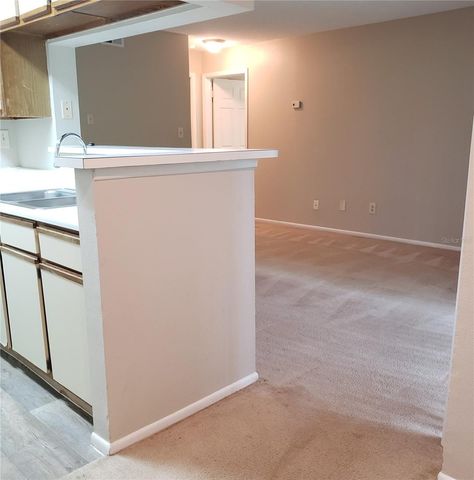 8630 MALLARD RESERVE DRIVE 104, Tampa, FL 33614