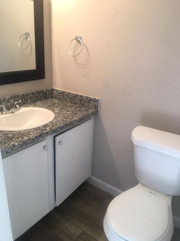 6200 W Tidwell Road 901, Houston, TX 77092
