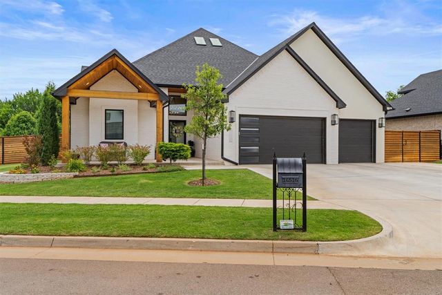 14516 N Chambord Drive, Yukon, OK 73099