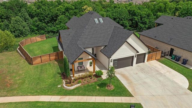 14516 N Chambord Drive, Yukon, OK 73099