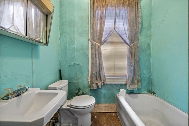 10 Welsh Way, South Side, PA 15203