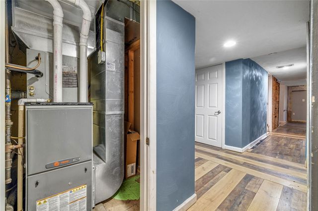 10 Welsh Way, South Side, PA 15203