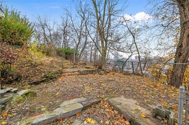 10 Welsh Way, South Side, PA 15203