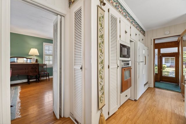 713 Harlin Street, Elloree, SC 29047