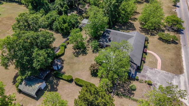 713 Harlin Street, Elloree, SC 29047