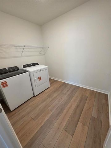 100 VINTAGE GLEN ROAD, Nokomis, FL 34275