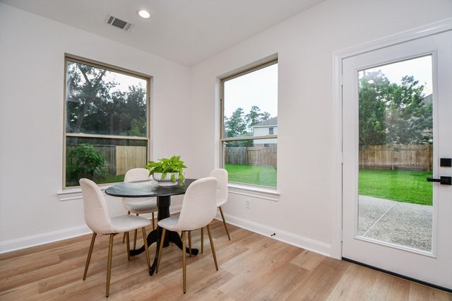 18 Hadlock Pl, The Woodlands, TX 77389