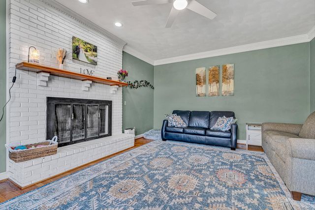 291 McIntosh RD, Roanoke, VA 24019