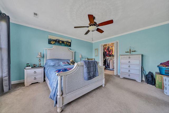 291 McIntosh RD, Roanoke, VA 24019