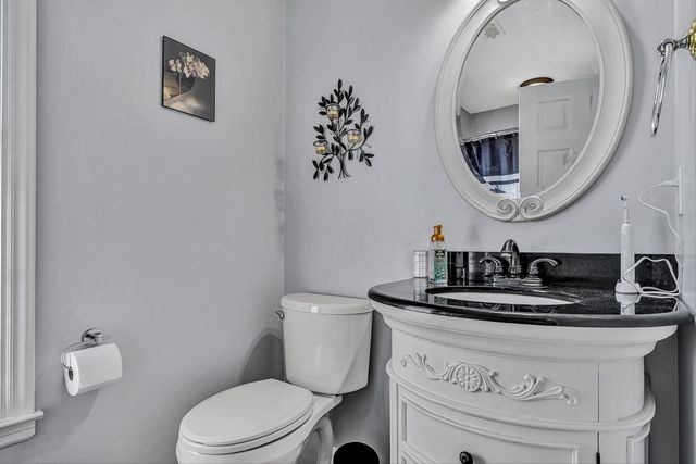 291 McIntosh RD, Roanoke, VA 24019