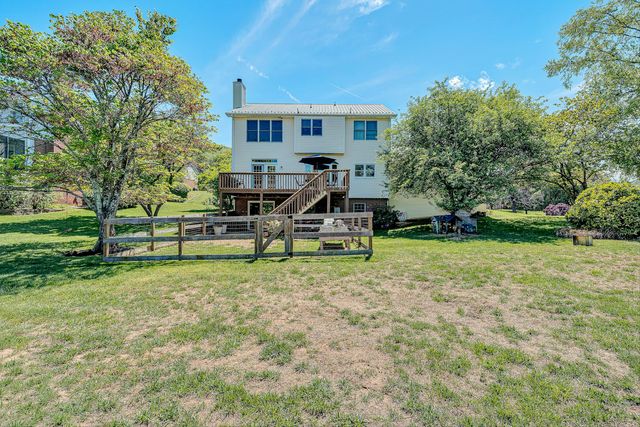 291 McIntosh RD, Roanoke, VA 24019