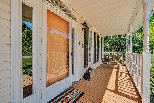 291 McIntosh RD, Roanoke, VA 24019