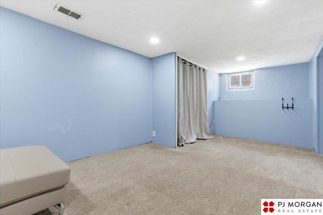 4118 Binney Street, Omaha, NE 68111