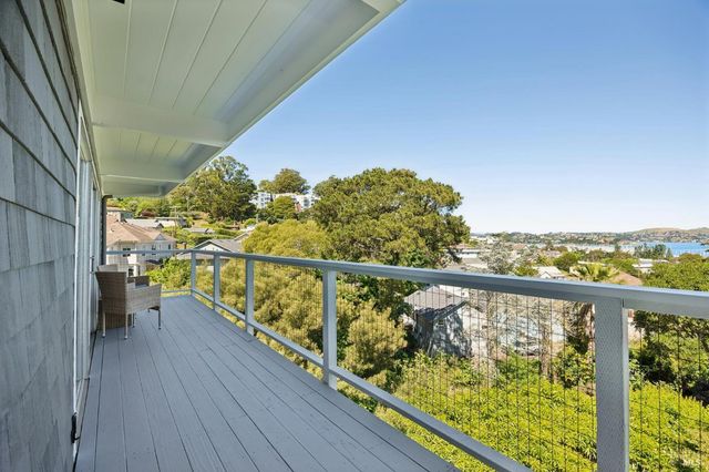 122-124 Woodward Ave, Sausalito, CA 94965