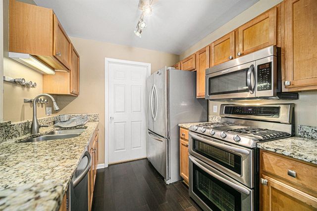 1569 Addington Lane, Ann Arbor, MI 48108