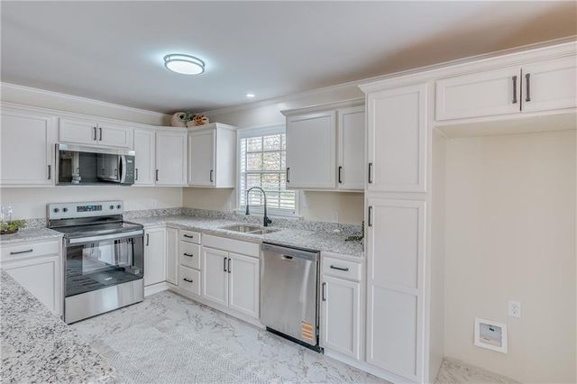 415 Devon Street, Mobile, AL 36617