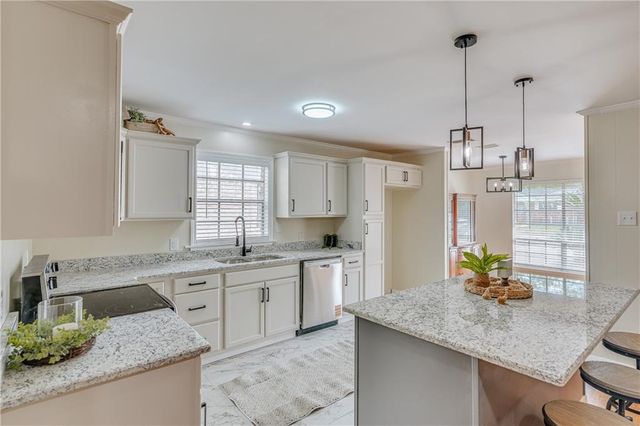 415 Devon Street, Mobile, AL 36617