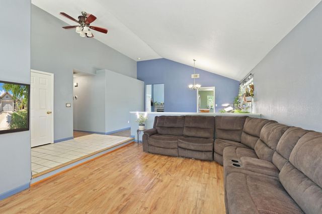 1935 Foxtail Ct, Tracy, CA 95376