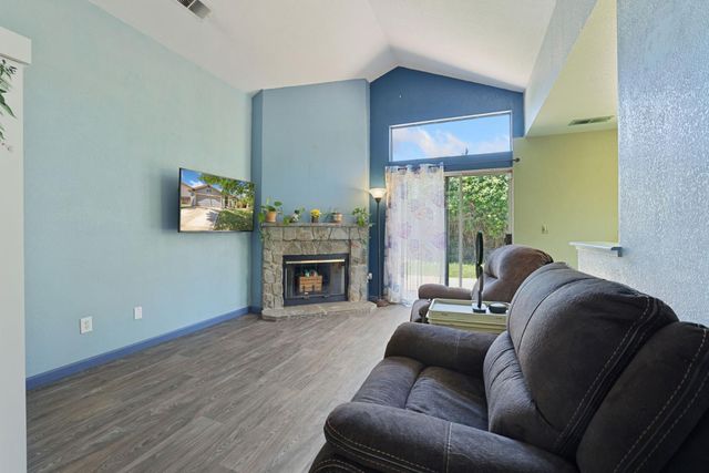1935 Foxtail Ct, Tracy, CA 95376