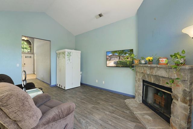 1935 Foxtail Ct, Tracy, CA 95376