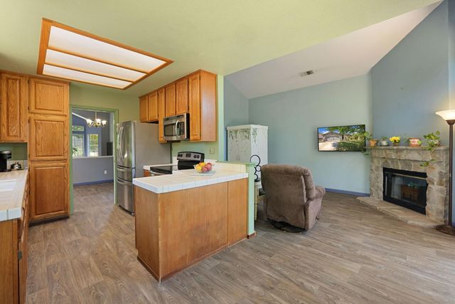 1935 Foxtail Ct, Tracy, CA 95376