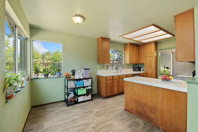 1935 Foxtail Ct, Tracy, CA 95376