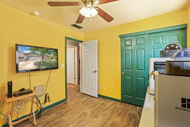 1935 Foxtail Ct, Tracy, CA 95376