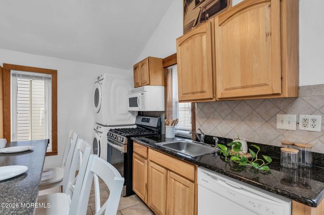 68 Decatur Avenue, Seaside Park, NJ 08752