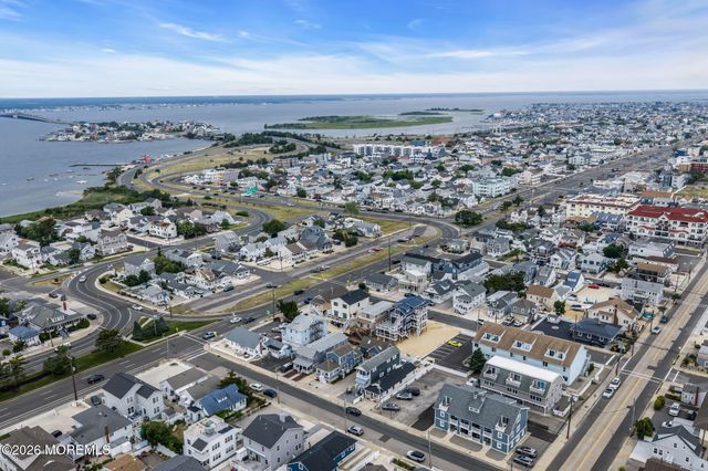 68 Decatur Avenue, Seaside Park, NJ 08752