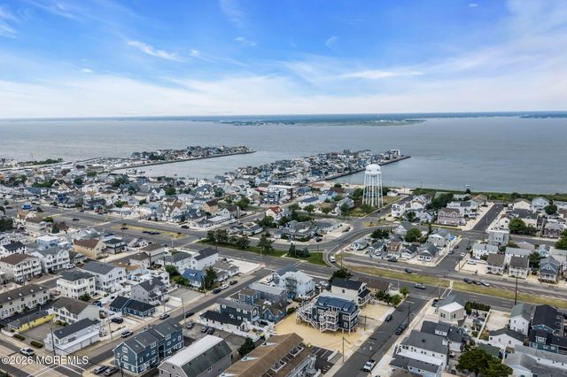 68 Decatur Avenue, Seaside Park, NJ 08752